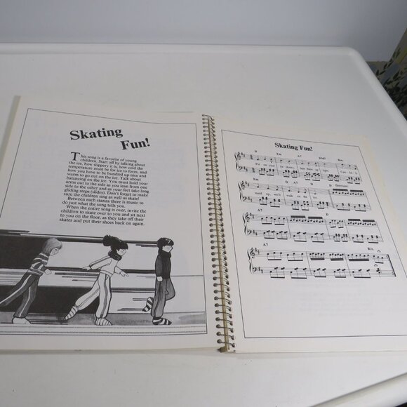 (4) Songs & Finger Plays Books ENG/SPANISH on some books SPIRAL BOUND - Picture 13 of 14